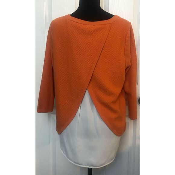 Limited Sweater Size Large - Picture 2 of 4